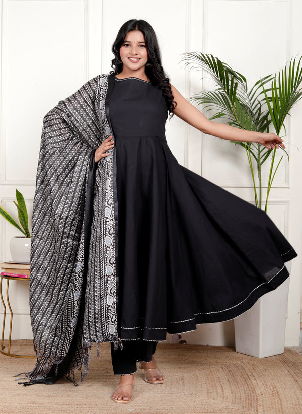 Elegant Black Cotton Flared Kurta with Printed Dupatta